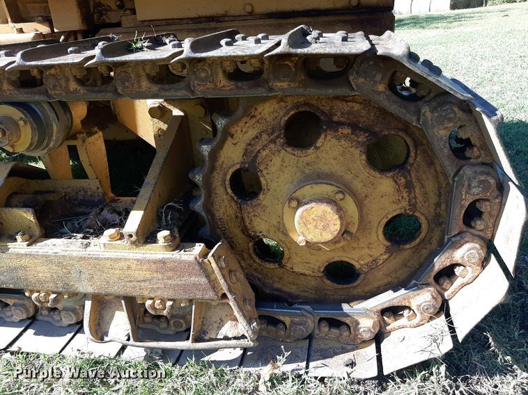 image for item KD9222 1985 Komatsu D20A  dozer