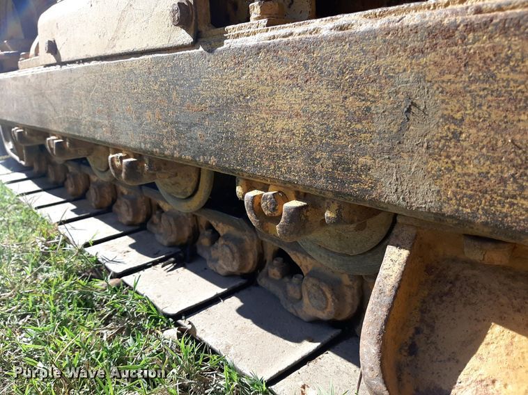 image for item KD9222 1985 Komatsu D20A  dozer