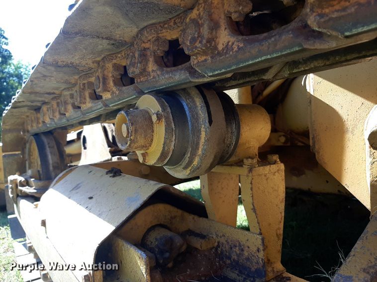 image for item KD9222 1985 Komatsu D20A  dozer