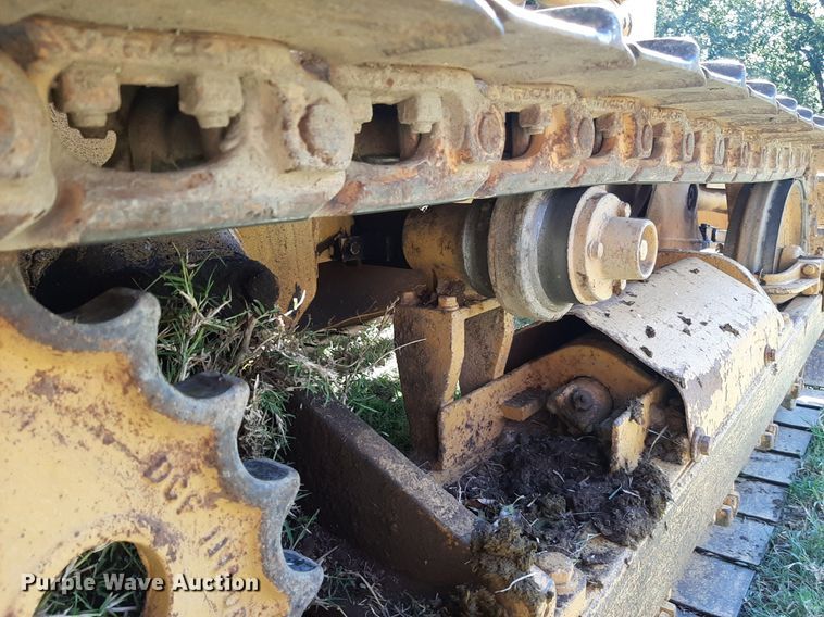 image for item KD9222 1985 Komatsu D20A  dozer