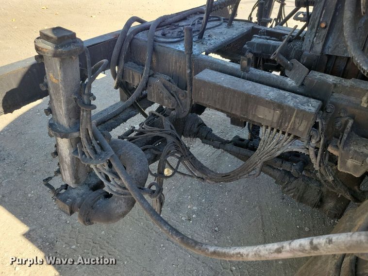 image for item KO9000 1999  Sterling SC7000  oil distributor truck