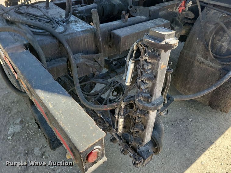 image for item KO9000 1999  Sterling SC7000  oil distributor truck