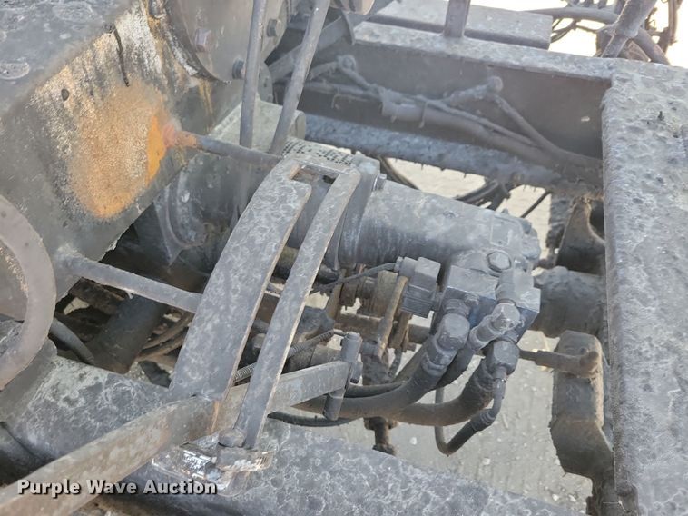 image for item KO9000 1999  Sterling SC7000  oil distributor truck