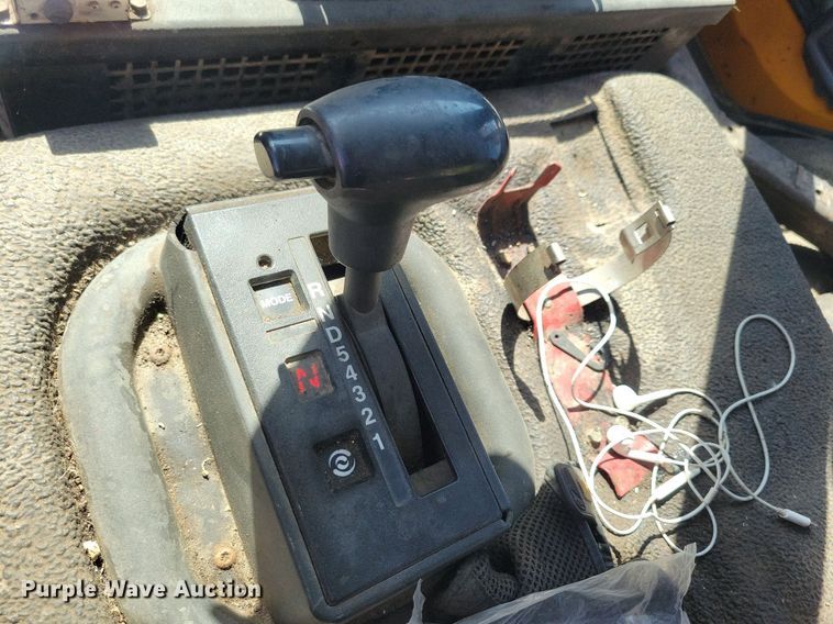 image for item KO9000 1999  Sterling SC7000  oil distributor truck