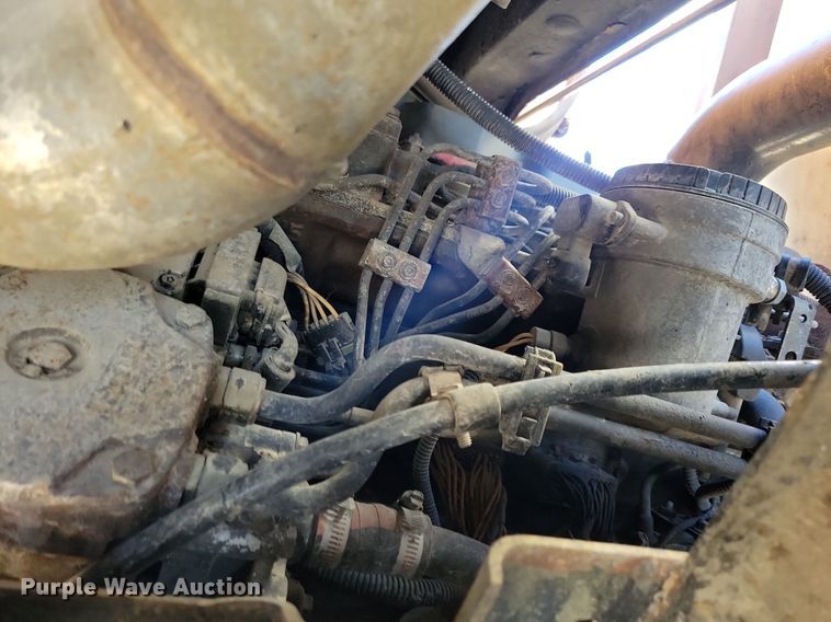 image for item KO9000 1999  Sterling SC7000  oil distributor truck