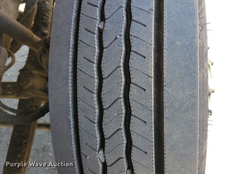 image for item KO9000 1999  Sterling SC7000  oil distributor truck