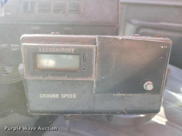 image for item KO9003 1991 Ford F800  oil distributor truck