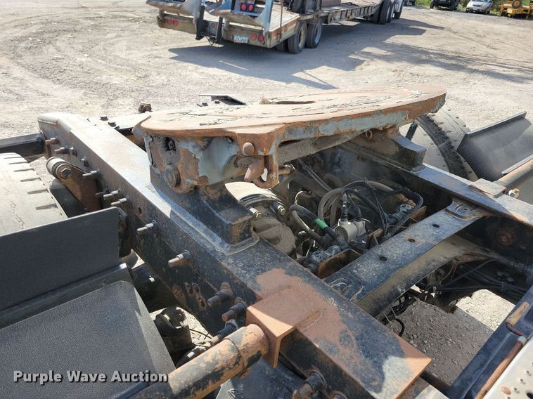 image for item KO9004 2007 Sterling A9500  semi truck