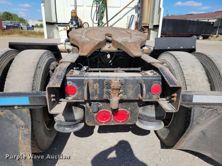 image for item KO9004 2007 Sterling A9500  semi truck