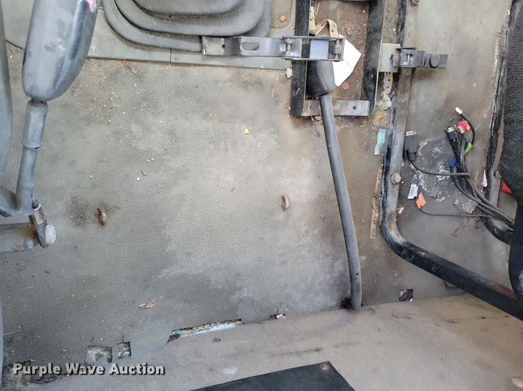 image for item KO9004 2007 Sterling A9500  semi truck