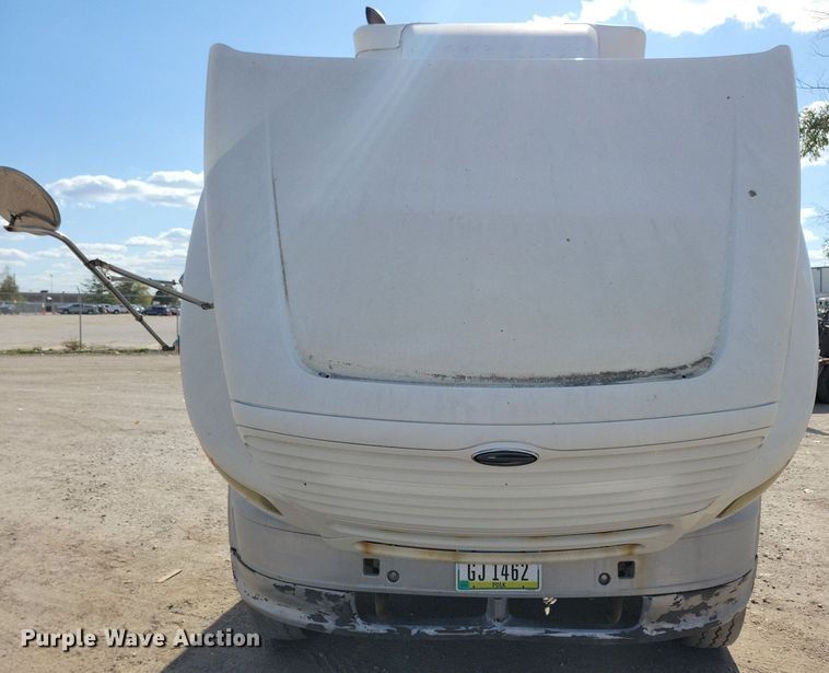 image for item KO9004 2007 Sterling A9500  semi truck