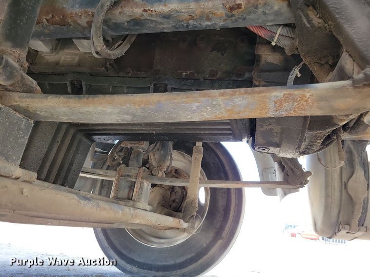 image for item KO9004 2007 Sterling A9500  semi truck