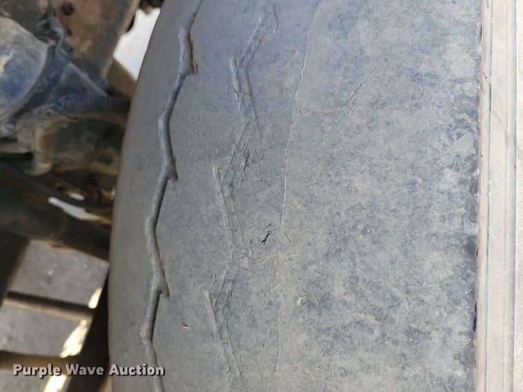 image for item KO9004 2007 Sterling A9500  semi truck