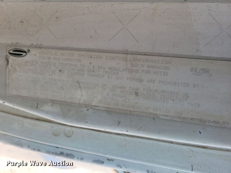 image for item KO9004 2007 Sterling A9500  semi truck