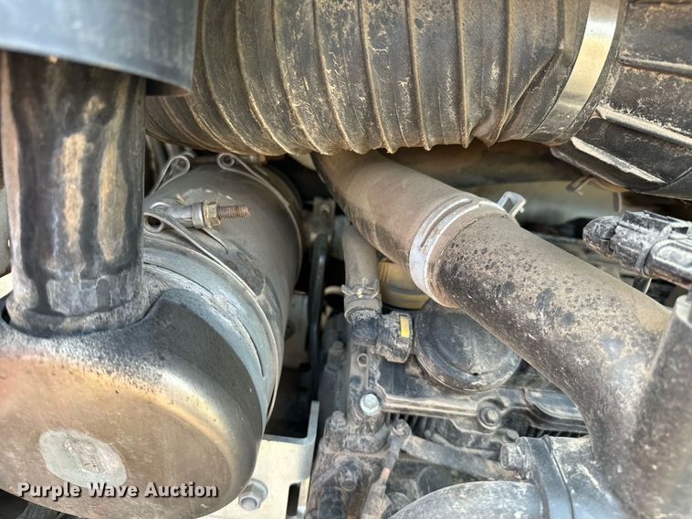 image for item KT9289 2020 Bobcat S570 skid steer loader