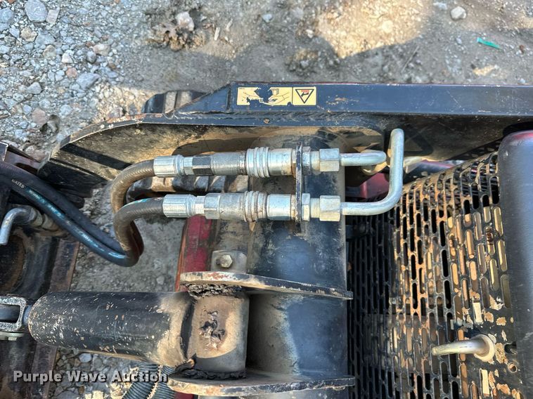 image for item KT9295 2016 Toro TX427 compact utility loader