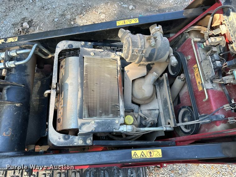 image for item KT9295 2016 Toro TX427 compact utility loader