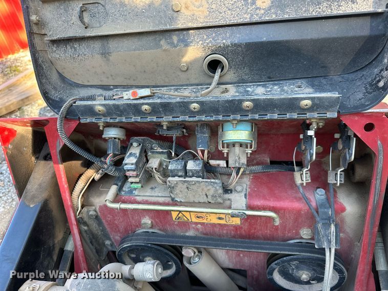 image for item KT9295 2016 Toro TX427 compact utility loader