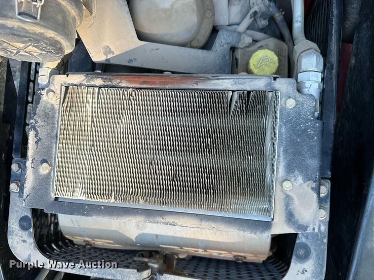 image for item KT9295 2016 Toro TX427 compact utility loader