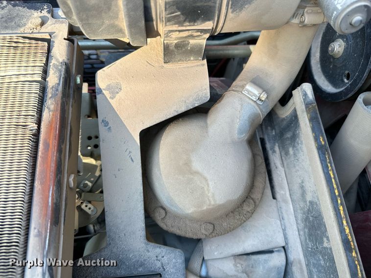 image for item KT9295 2016 Toro TX427 compact utility loader