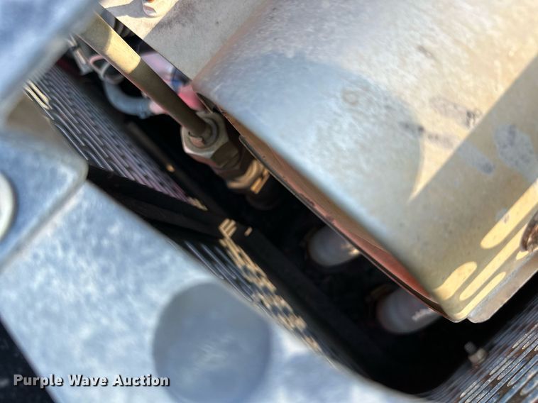 image for item KT9295 2016 Toro TX427 compact utility loader