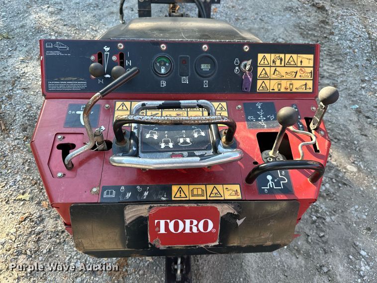 image for item KT9295 2016 Toro TX427 compact utility loader