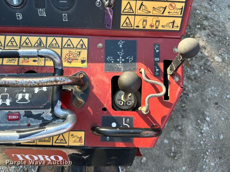 image for item KT9295 2016 Toro TX427 compact utility loader