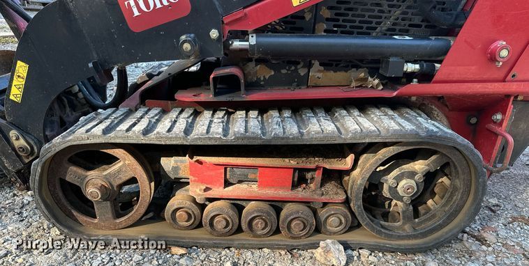 image for item KT9295 2016 Toro TX427 compact utility loader