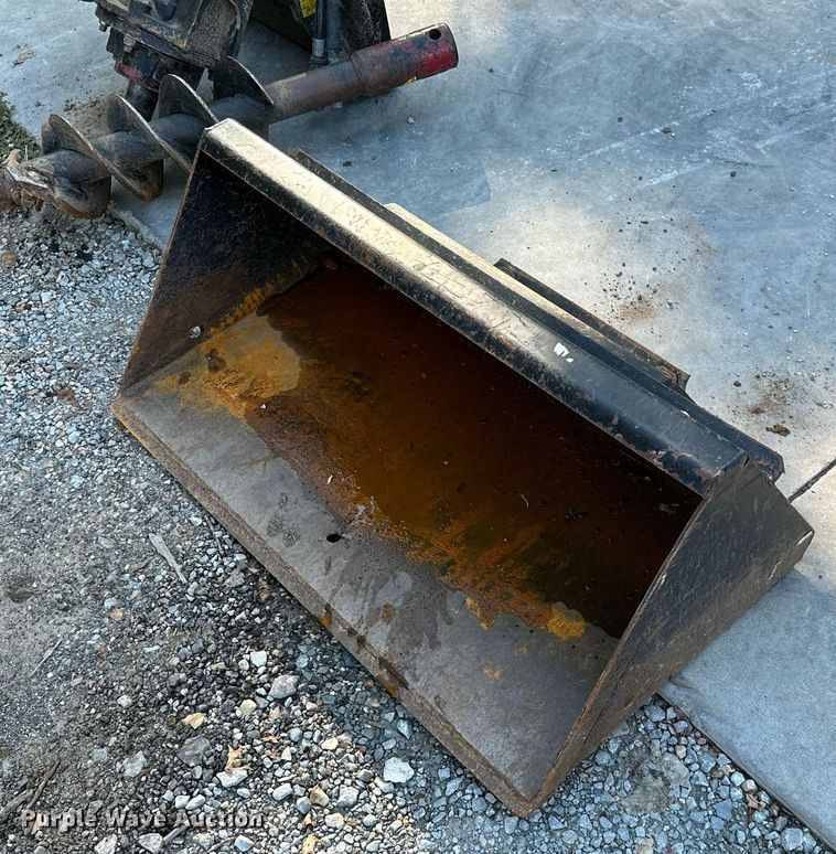 image for item KT9295 2016 Toro TX427 compact utility loader