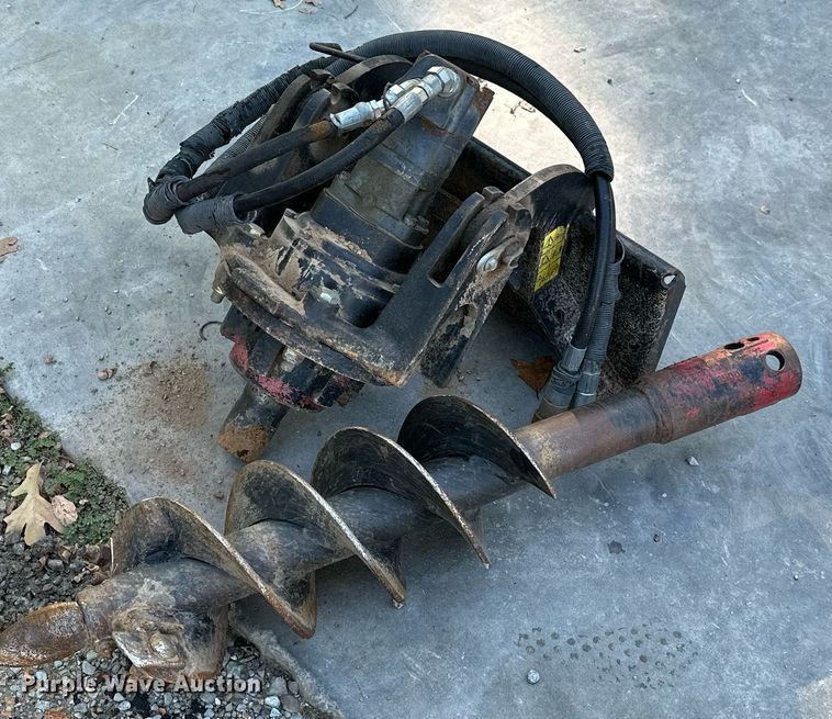 image for item KT9295 2016 Toro TX427 compact utility loader