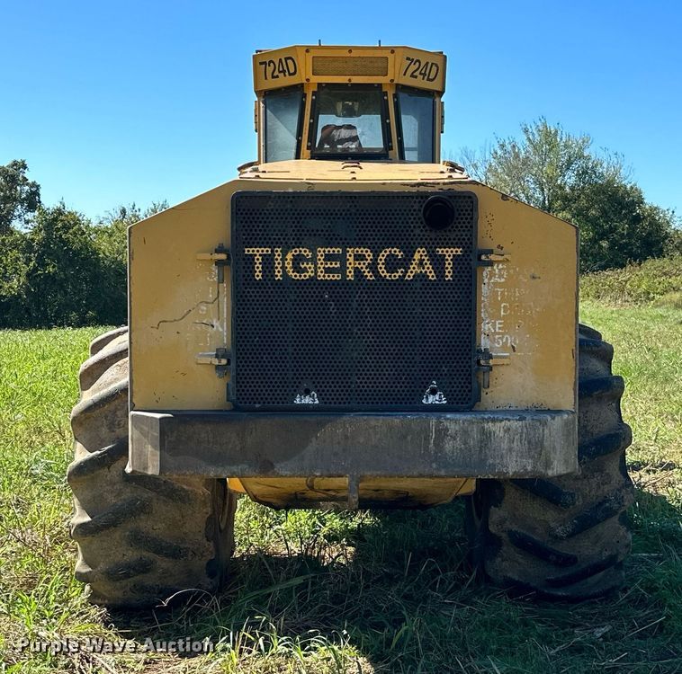image for item KT9297 2003 Tigercat M724D  mulcher