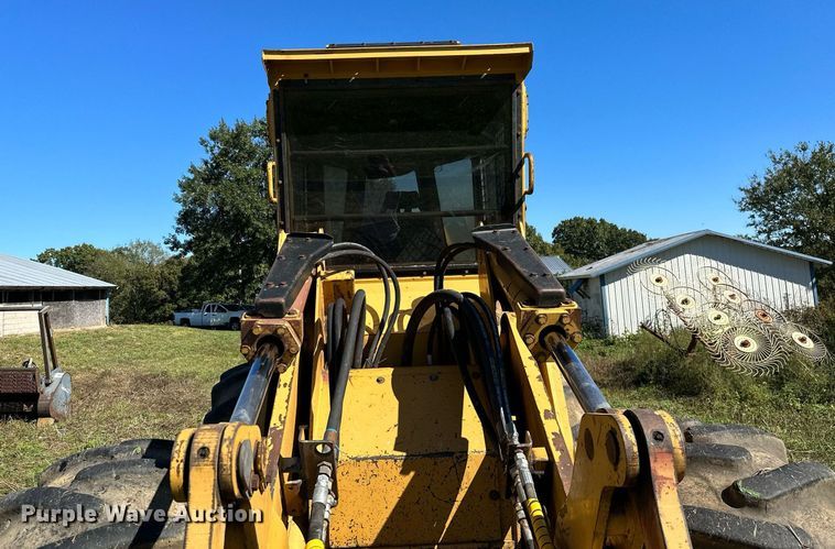 image for item KT9297 2003 Tigercat M724D  mulcher