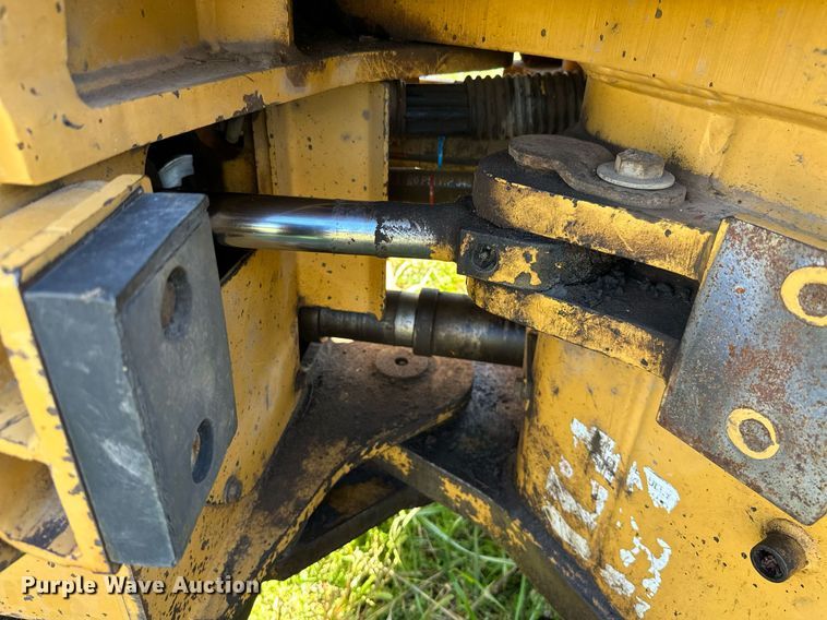 image for item KT9297 2003 Tigercat M724D  mulcher