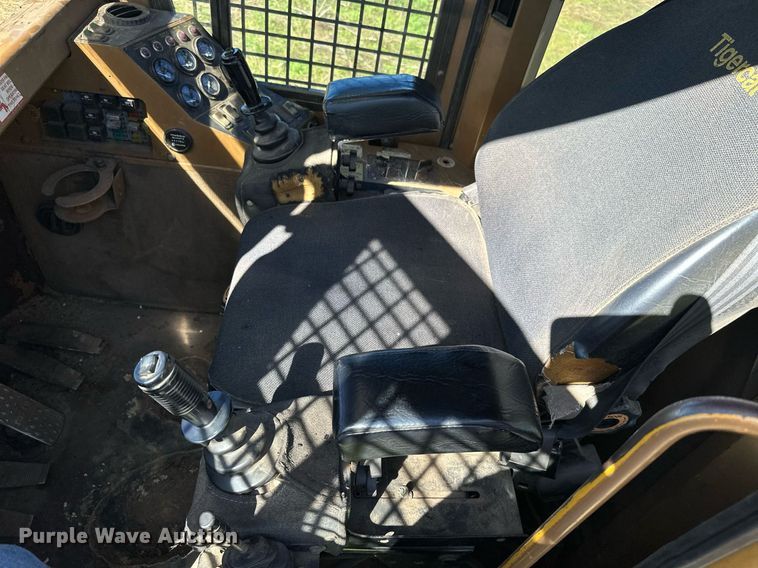 image for item KT9297 2003 Tigercat M724D  mulcher