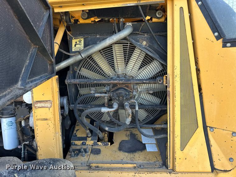 image for item KT9297 2003 Tigercat M724D  mulcher