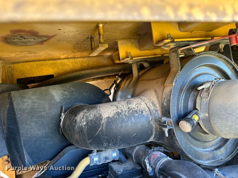 image for item KT9297 2003 Tigercat M724D  mulcher