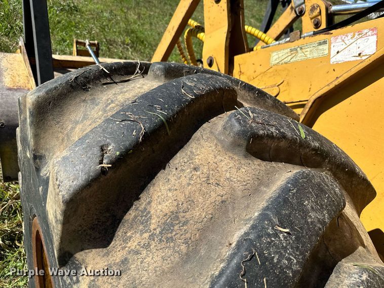 image for item KT9297 2003 Tigercat M724D  mulcher