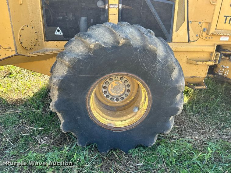 image for item KT9297 2003 Tigercat M724D  mulcher