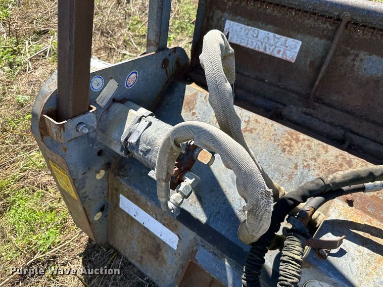 Timber Ax 73AXH6 skid steer mulcher in Neosho, MO Item KT9298 sold Purple Wave