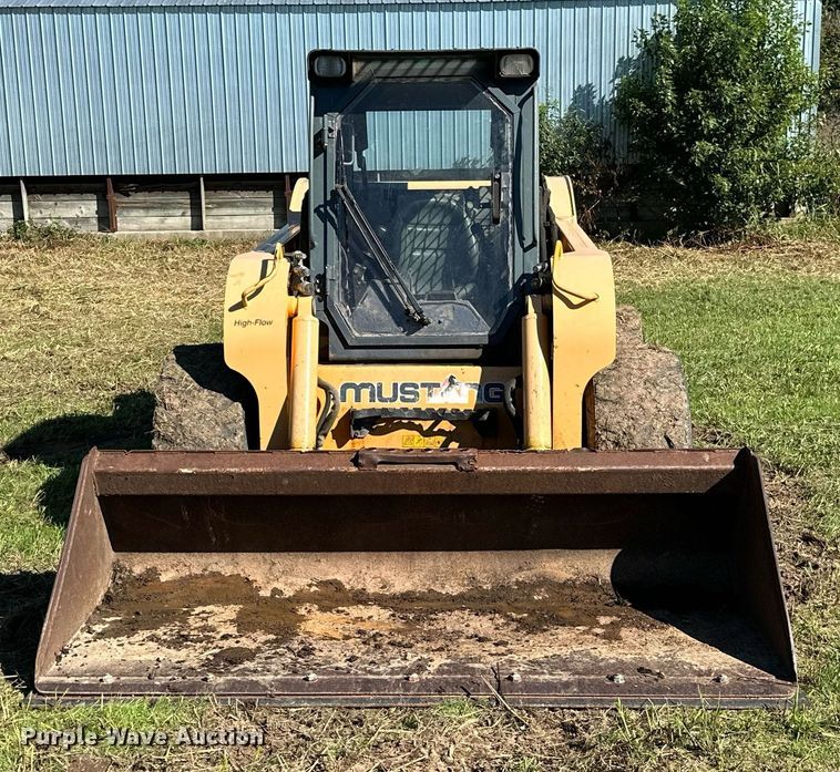 image for item KT9299 2008 Mustang 2109  skid steer loader