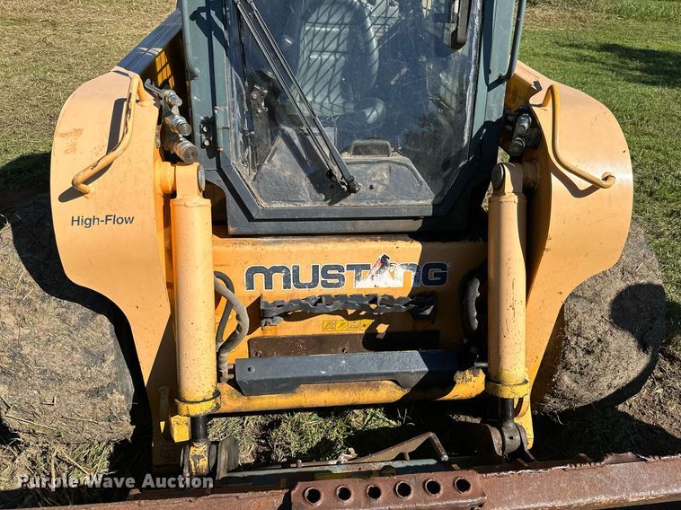 image for item KT9299 2008 Mustang 2109  skid steer loader