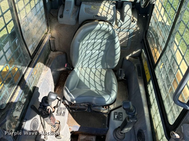 image for item KT9299 2008 Mustang 2109  skid steer loader