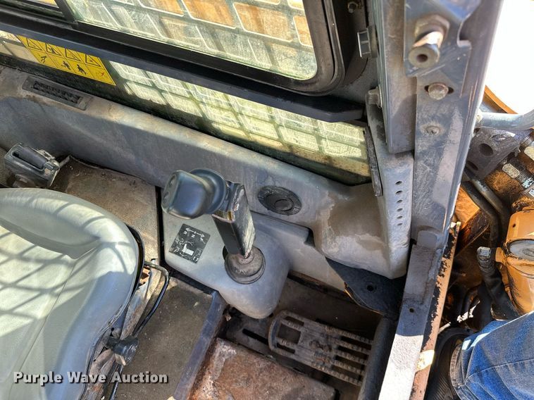 image for item KT9299 2008 Mustang 2109  skid steer loader