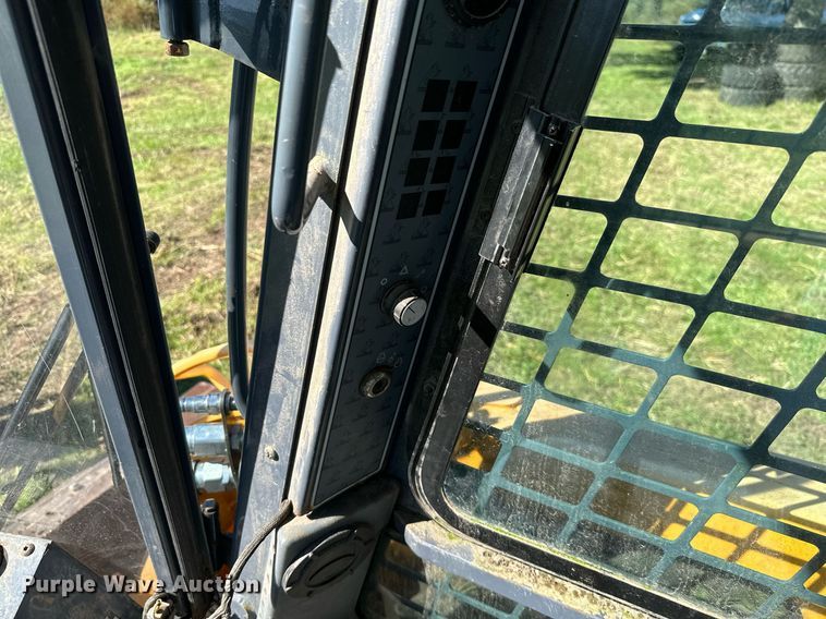 image for item KT9299 2008 Mustang 2109  skid steer loader