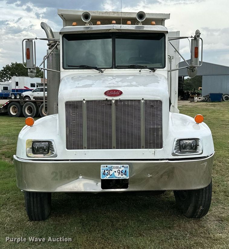 image for item KT9304 2001 Peterbilt 330  dump truck