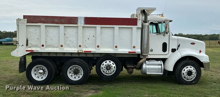 image for item KT9304 2001 Peterbilt 330  dump truck