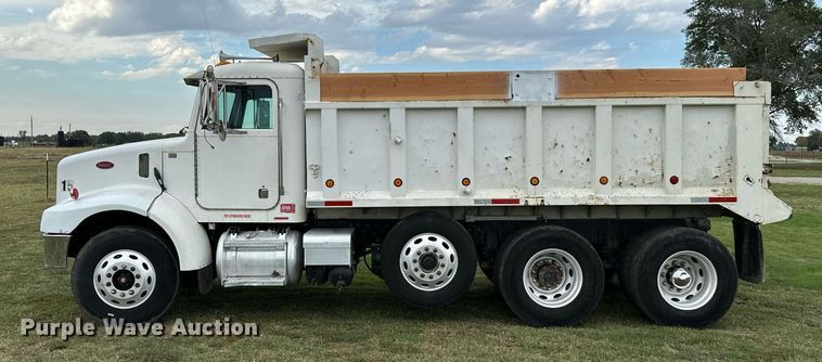 image for item KT9304 2001 Peterbilt 330  dump truck