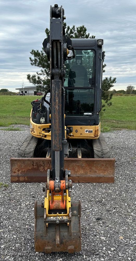 image for item KW9015 2014 John Deere 35D  mini excavator