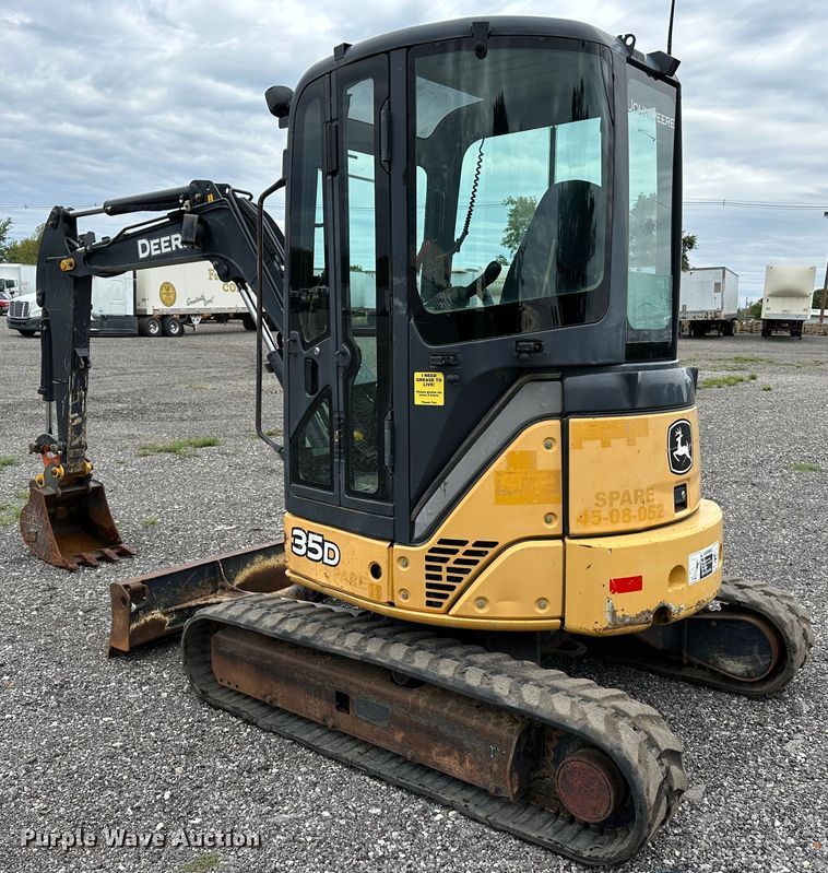 image for item KW9015 2014 John Deere 35D  mini excavator