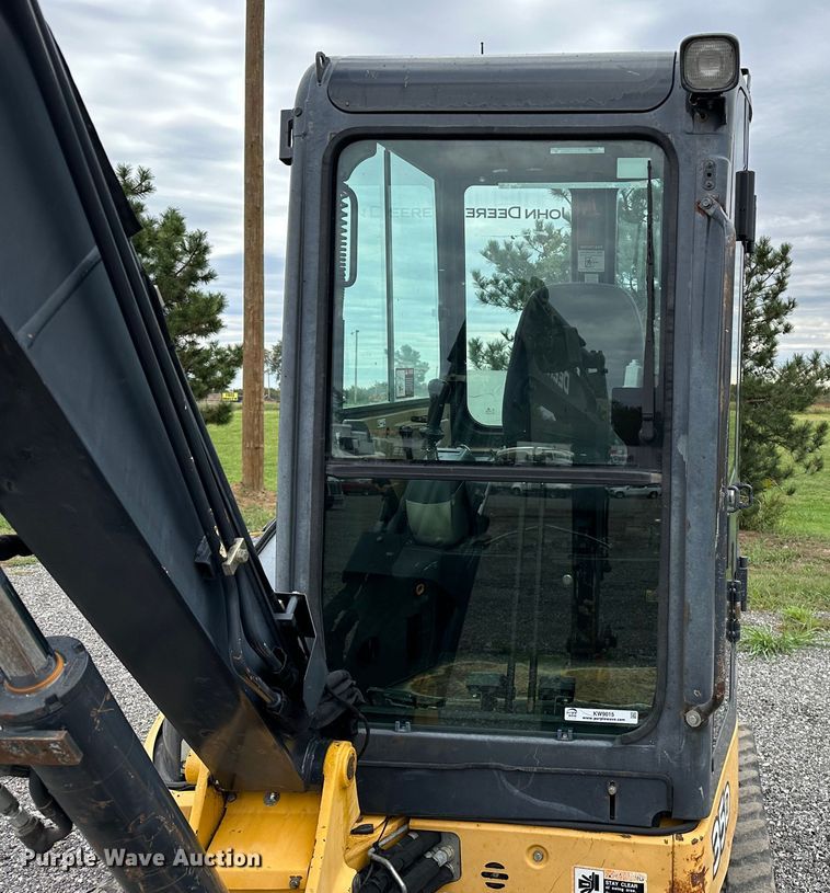 image for item KW9015 2014 John Deere 35D  mini excavator